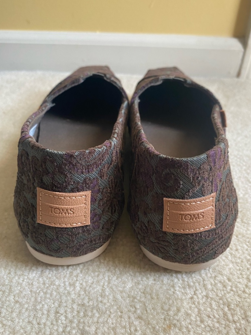 TOMS Alpargata Basil Green Purple Floral Brocade Women’s Size 11 Slip on Shoes - Picture 2 of 6